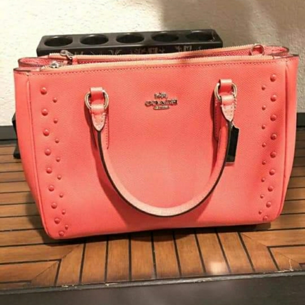 Coach purse with crossbody strap with wallet